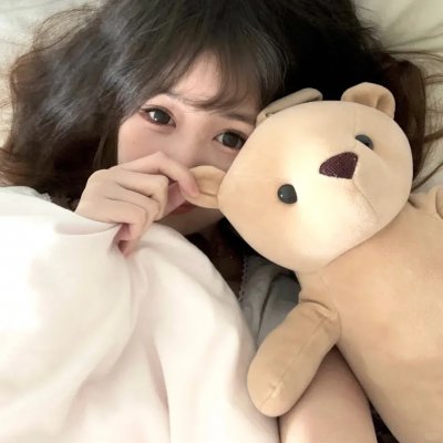 发光的山